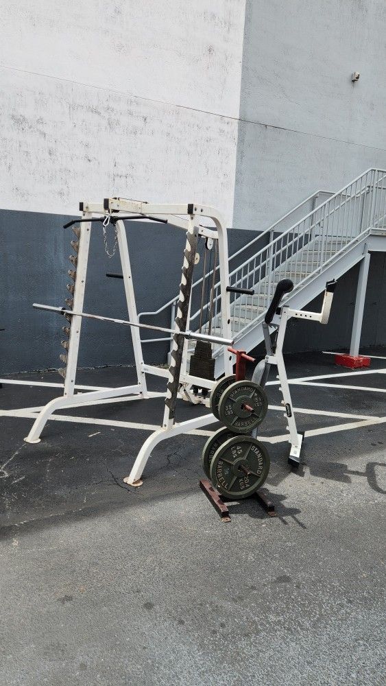 ‼️210 Pounds&Libras - Stucks&Plates. Squat Rack/Smooth Lat Pulldown
Reclinable Bench+Barbell Bar