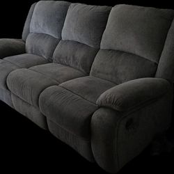 Draycoll Manual Reclining Sofa