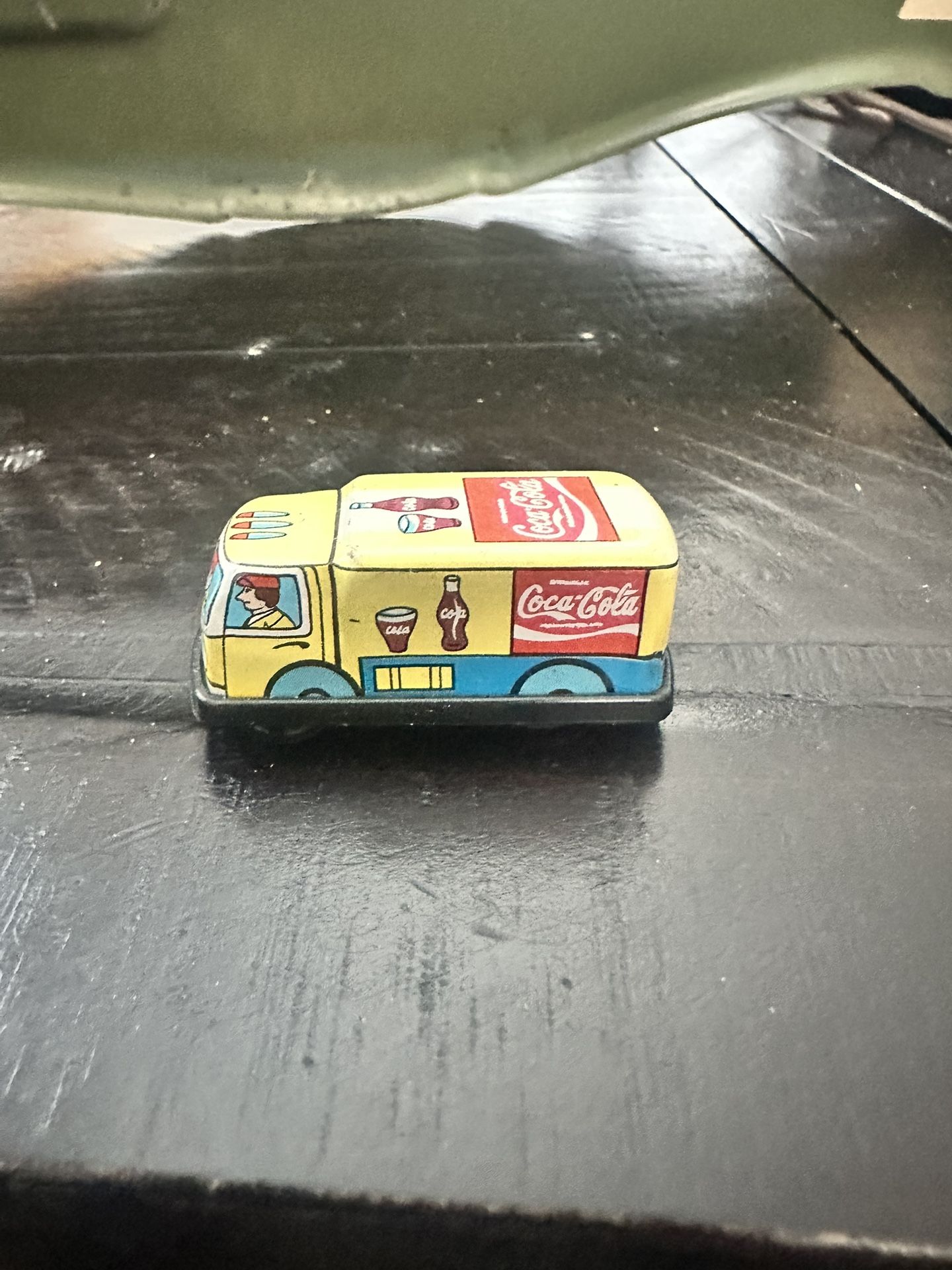 vintage Coca-Cola tin delivery truck toy