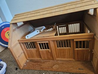 Breyer Wooden Horse Stable Barn