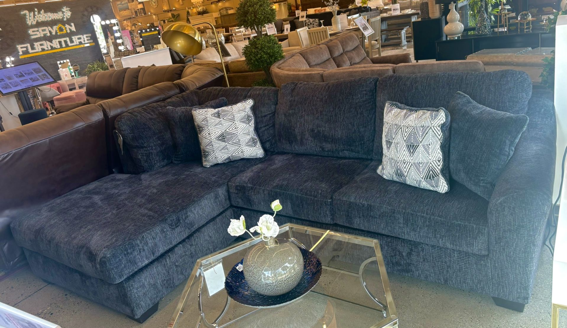 2 Pc Sleeper Sectional With Chaise