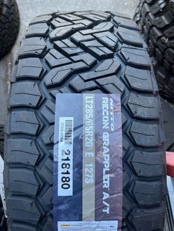 285/65/20 Nitto recon grappler