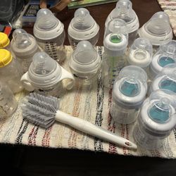 Baby Bottle Lot