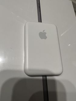 Apple MagSafe Battery