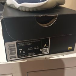 Jordan 11 Retro Low 
