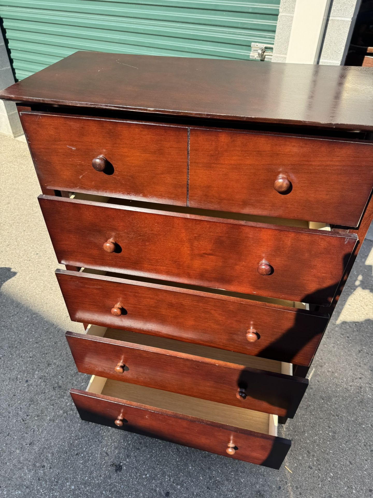Chest Of Drawers Used Good Working Condition/ Cajonera Trabajando Bien 50”Tx16”Dx33”W
