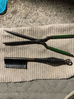Antique hairdresser tools
