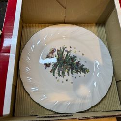 🎁 Happy Holidays by Nikko Christmas 12-Piece Dinnerware 2 Sets (can separate)