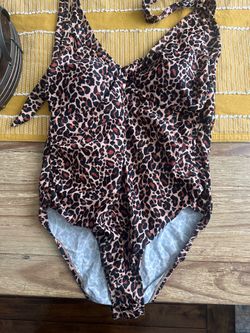 Women’s swimwear