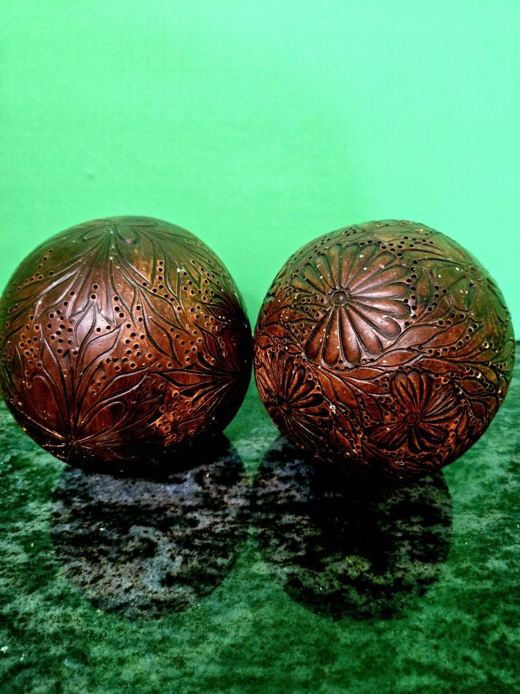 2 Vintage Handmade Terracotta Amber Ball By L'Artisan Perfume Home Fragrance Large Signed KS