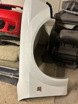 2015-2023 challenger oem wide body fender and flare$600 obo