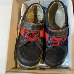 Small Kid Leather Shoes Size 11.5