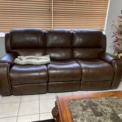 Power Recline Sofa And Love Seat Like New $1250