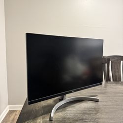27in LG Monitor 