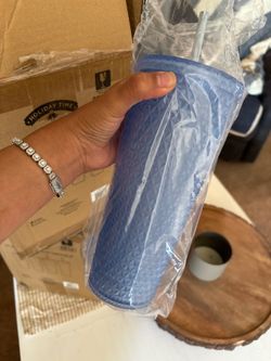 8 Brand new matte blue 24 oz tumblers