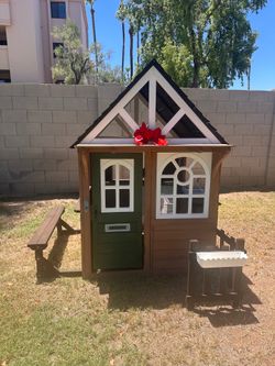 Kids playhouse