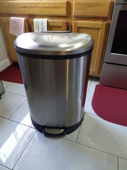 Stainless Steel Step Trash Can 13Gal / 50L