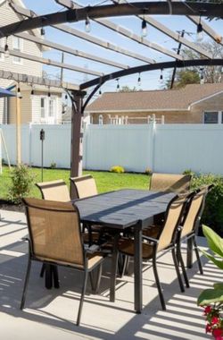 Outdoor Dinning Table And Chairs