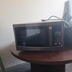 Like New Toshiba Microwave