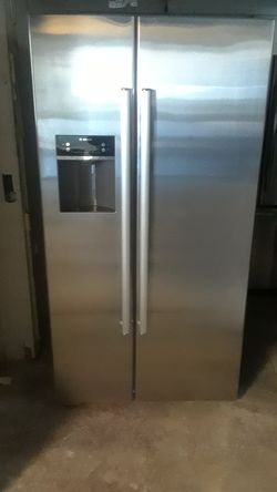 Refrigerador MARCA KichenAid agua y hielo medidas 35 de ancho 68 de alto 2 meses de Garantía delivery