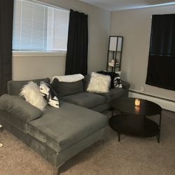 Sectional Couch, Throw Pillows,  Coffee Table, And Lamp! 