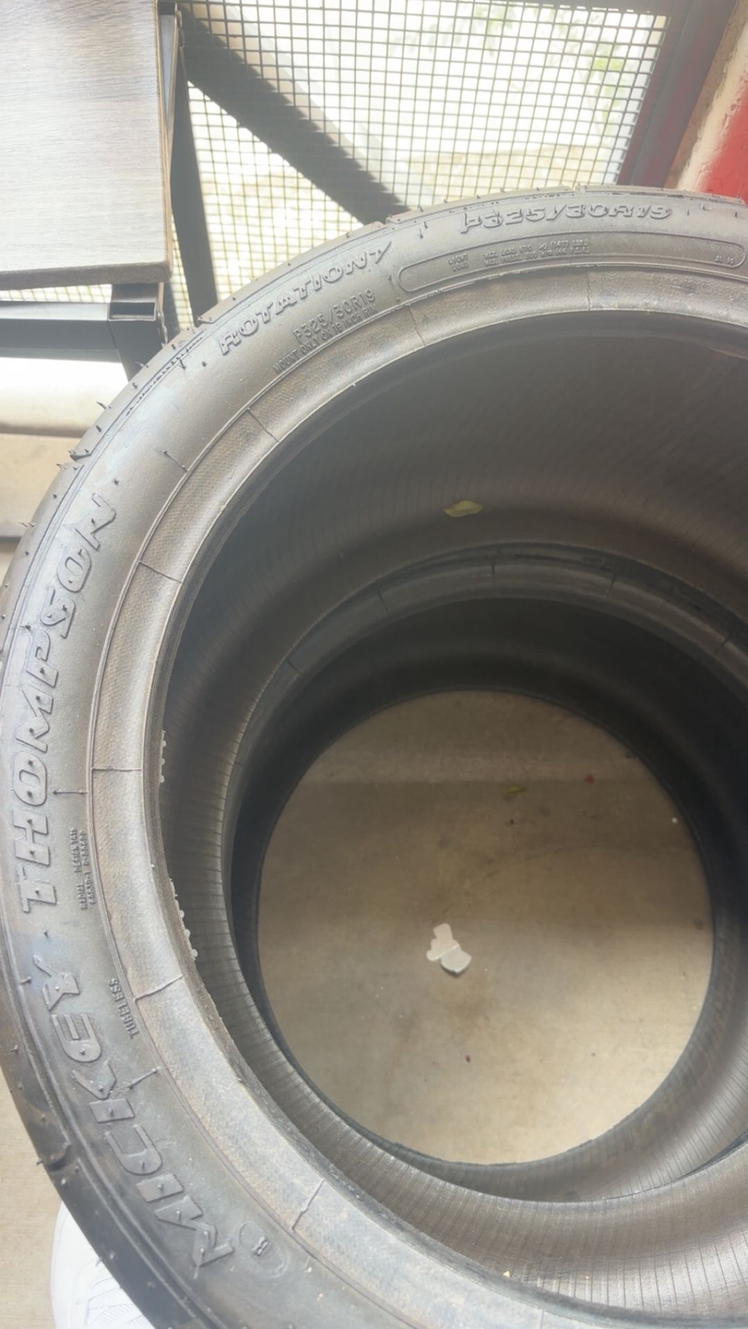 Mickey Thompson P35/30R19
