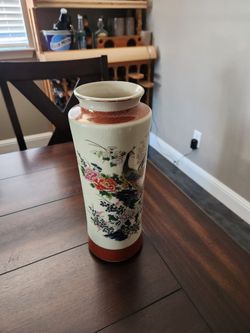 Japanese Vase Like New
