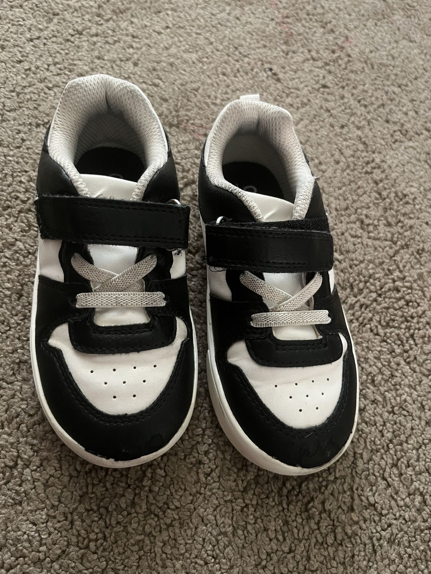 Boys Shoes Size 9