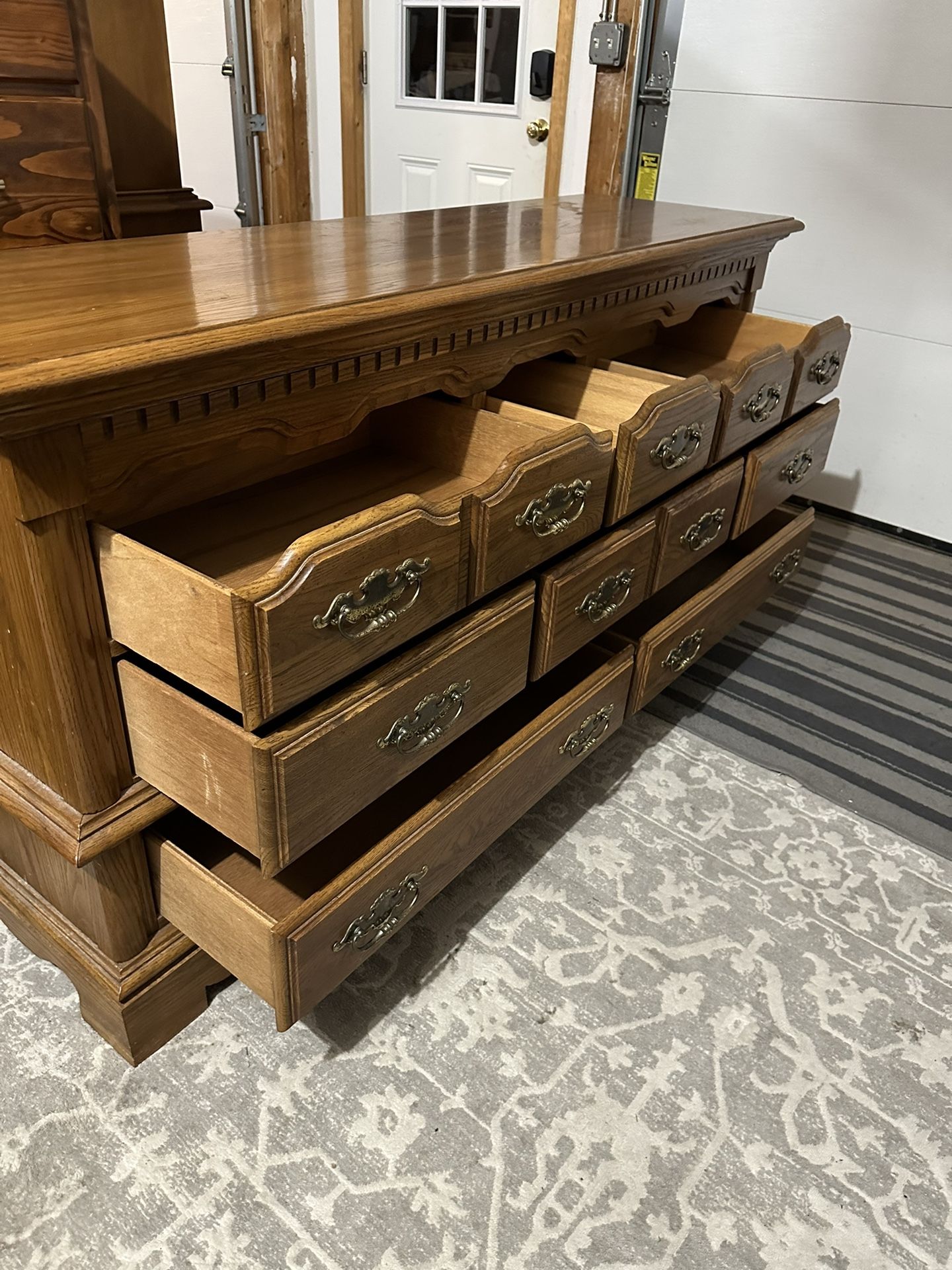 Dresser