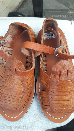 Guaraches size 7 boys New...