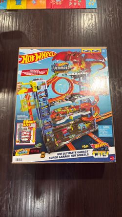 Hotwheels ultimate garage.