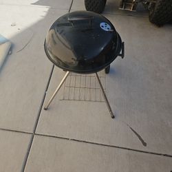 Small BBQ Charcoal Grill