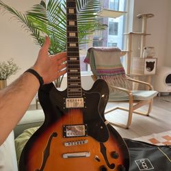 Classic Semi-Hallow Body Jazz Electric Guitar