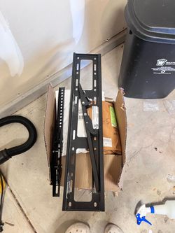 TV mount