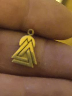 Charm 10k EMB cto