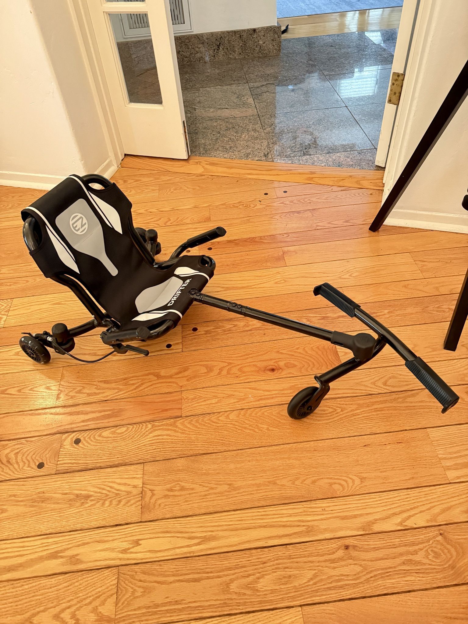 🌀 EzyRoller Drifter X – Black Magic Ride-On Cart 🏁 (Great Condition!)