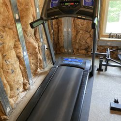 Treadmill 