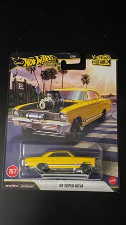 Hot Wheels Premium Boulevard '66 Super Nova