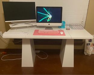 White Desk