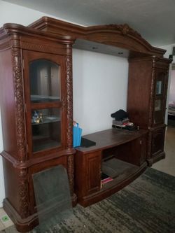 ENTERTAINMENT CENTER
