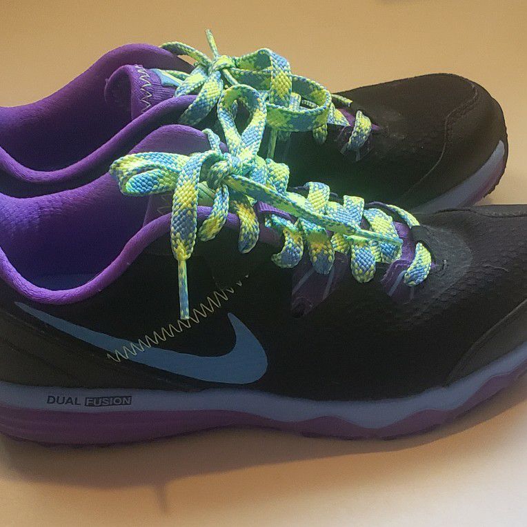 undervandsbåd klodset have på Nike Fitsole Dual Fusion Trail Sneakers for Sale in Lindenhurst, NY -  OfferUp