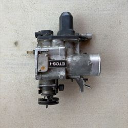 01-05 Is300/gs300 Throttle Body 