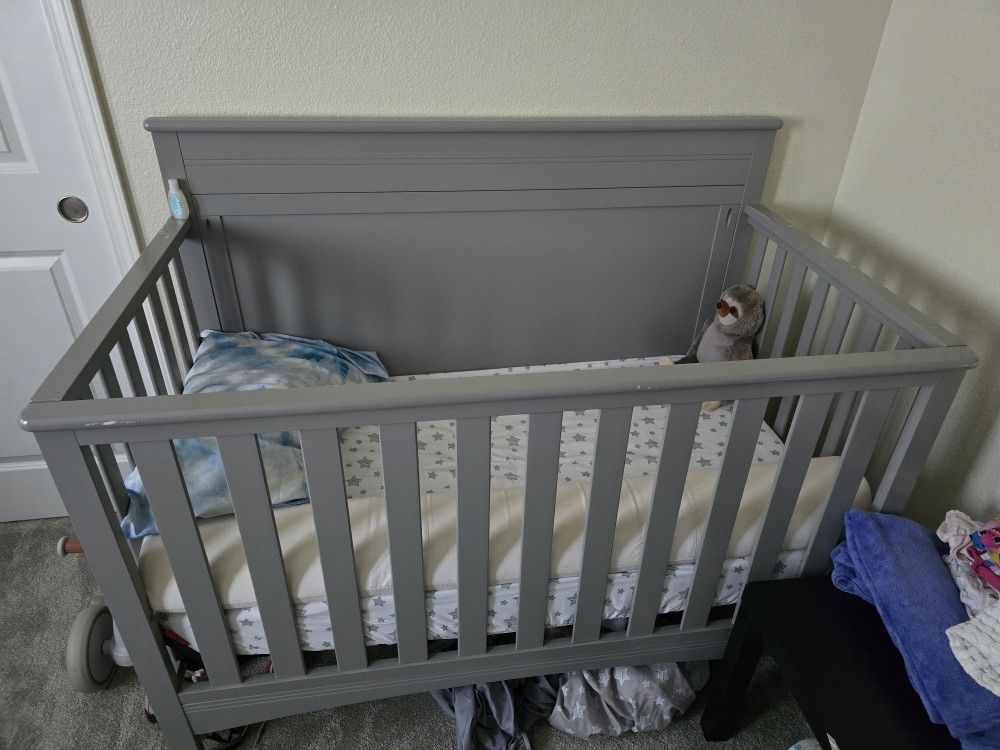 Crib Mattress Included.