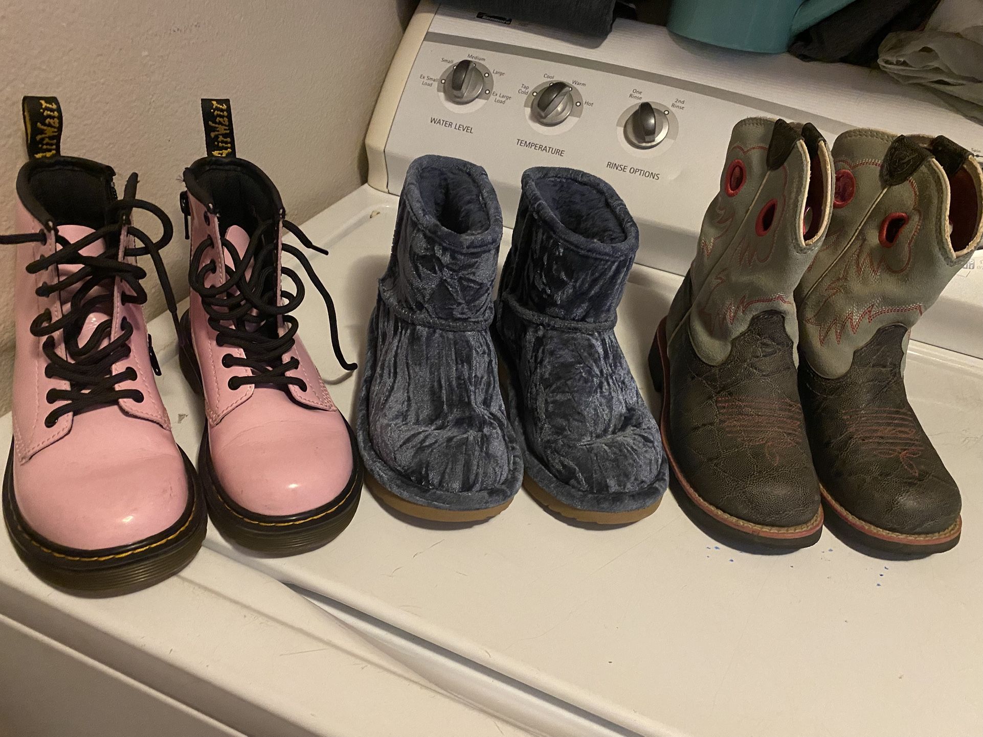 Ariat Boots Ugg Boots Dr Martin Each One All Kid Sizes