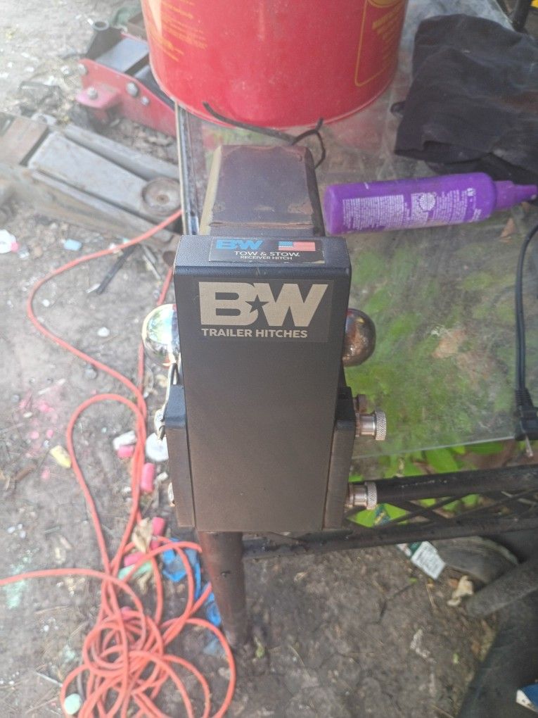 B&W Trailer HITCH