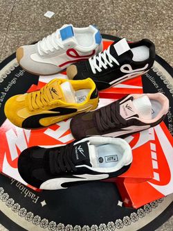 Wholesale of shoes