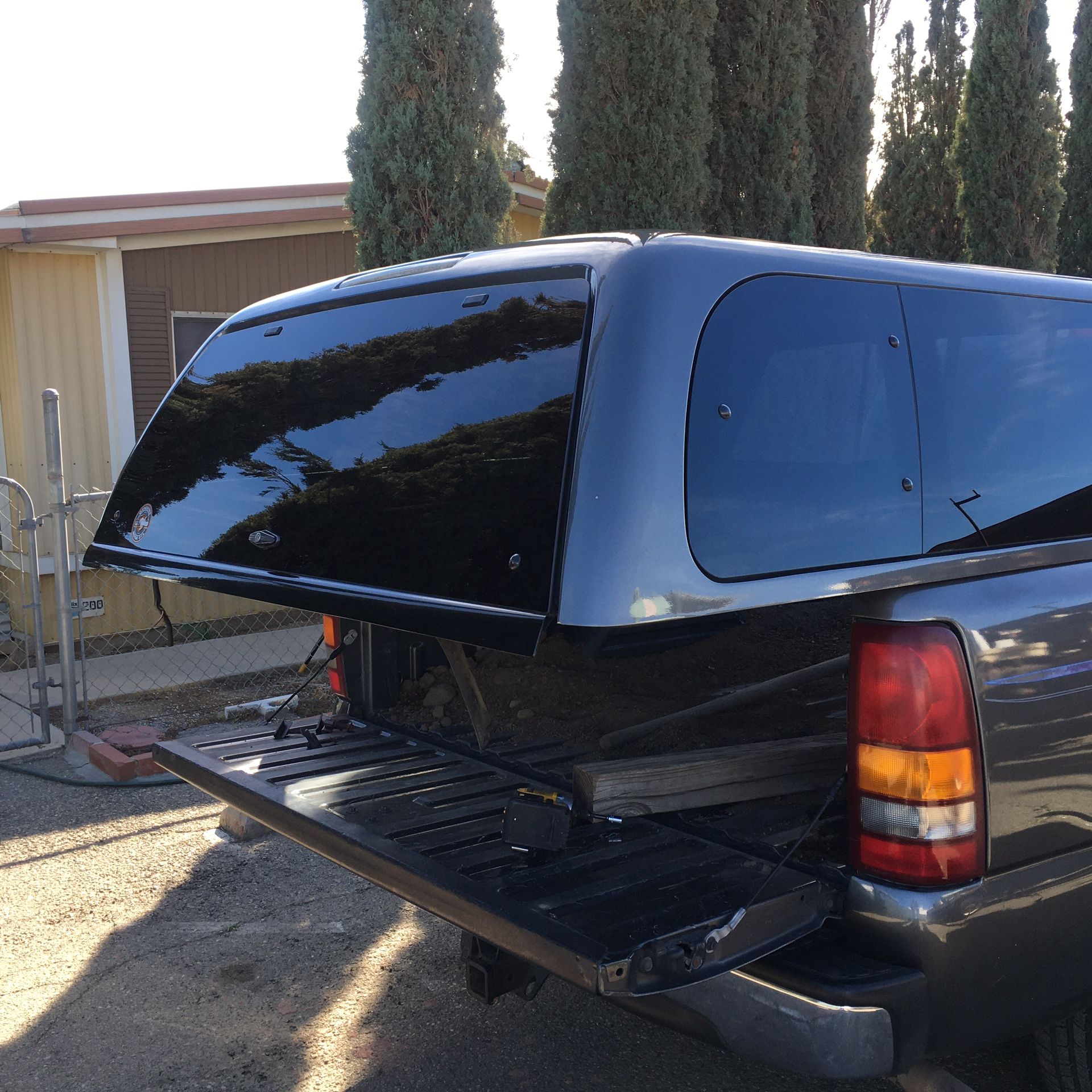 SnugTop Camper Shell for Sale in Riverside, CA OfferUp