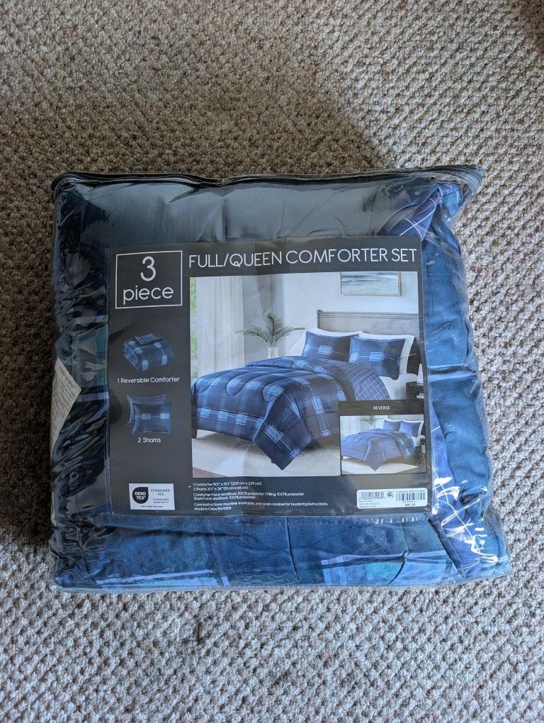 Full/Queen Comforter Set
