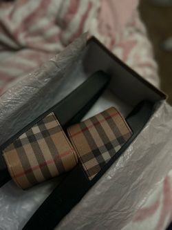 Burberry Slides Size 9 woman’s