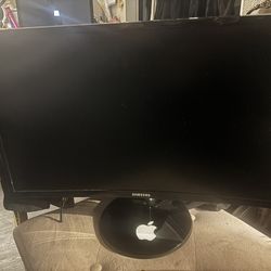 Samsung Curved 24” Monitor - Like New! 